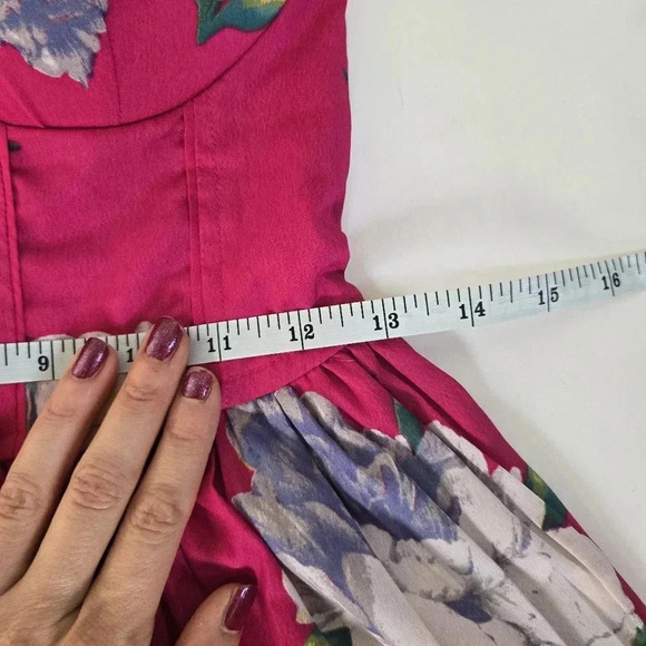 Band of Gypsies Fuchsia Floral corset style mini Dress sz Small - Picture 5 of 6